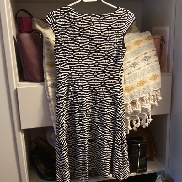 Anne Klein dress 4p - Picture 4 of 4